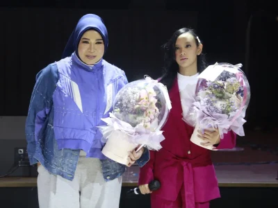 melly goeslaw teman rasa pacar