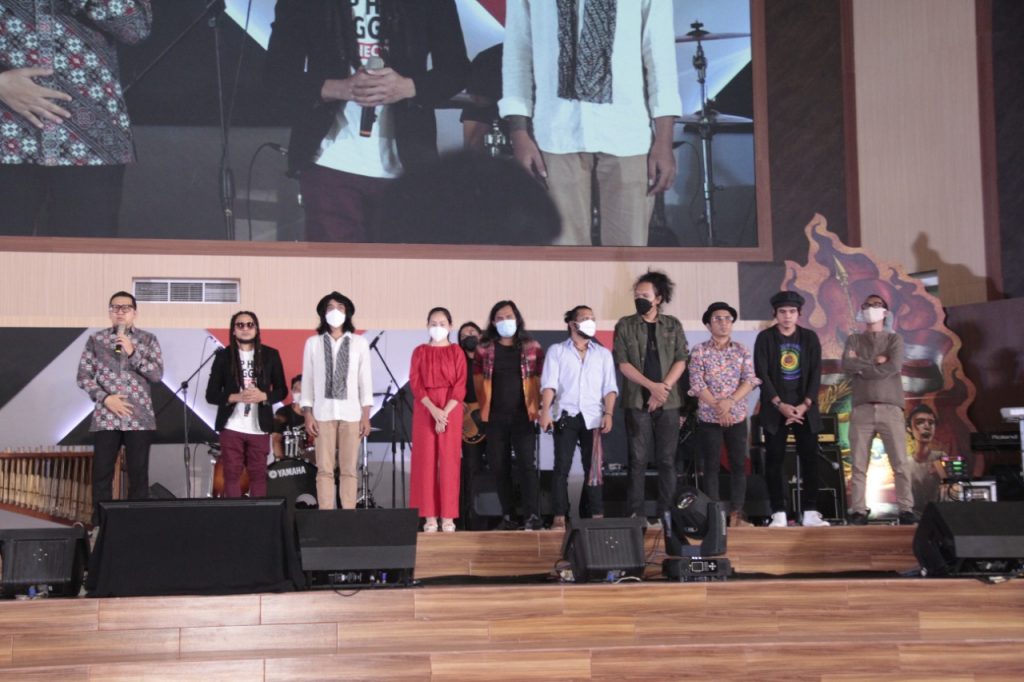 Shanna Shannon lagu nasional kebangsaan (2)