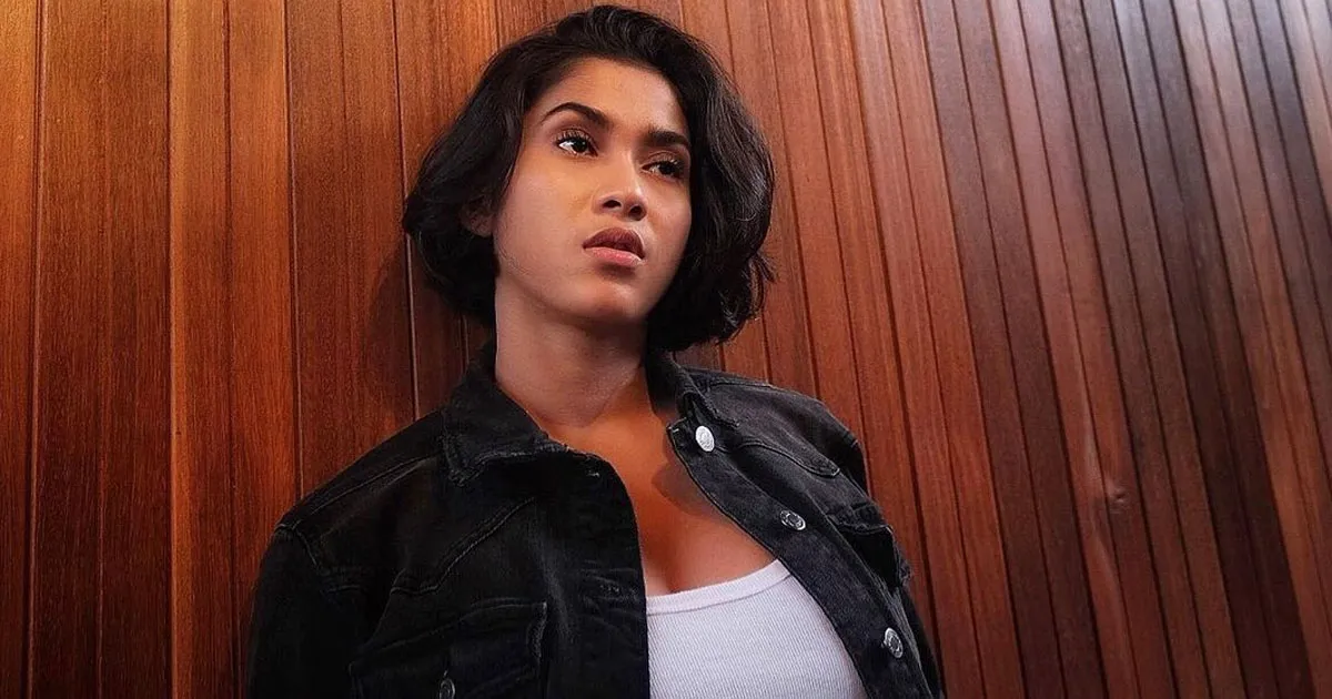 Aghniny Haque Jadi Lesbian