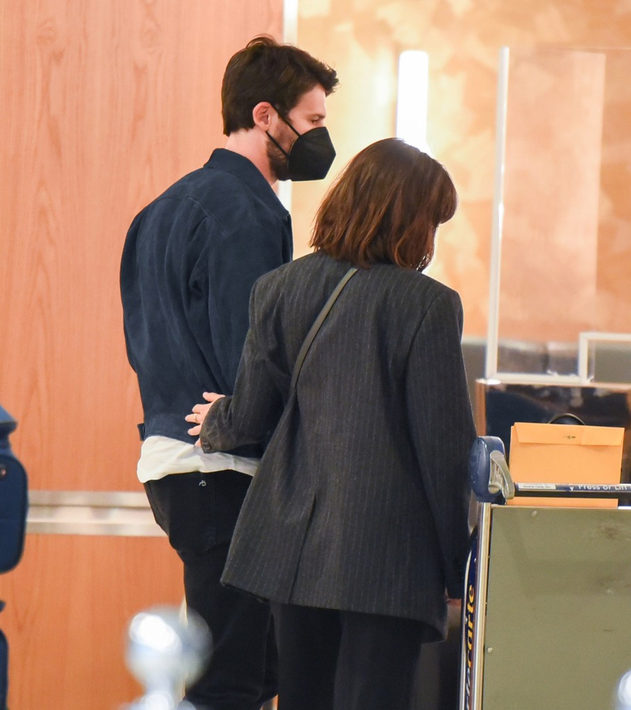 ana de armas mantan pacar ben affleck dan kekasih baru paul boukadakis 1