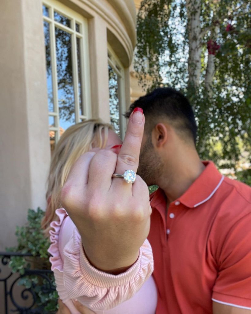 britney spears tunangan dilamar