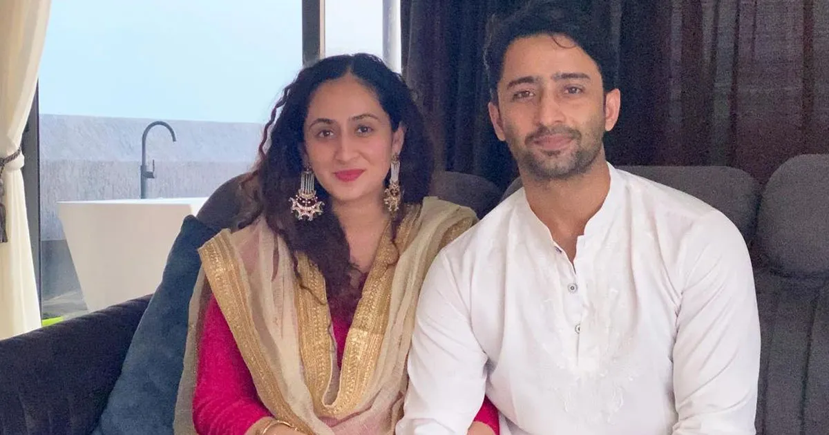 Istri Shaheer Sheikh Melahirkan. Wajah Bayinya Bikin Penasaran!