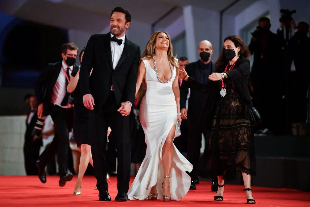 jennifer-lopez-dan-ben-affleck-venice-film-festival red carpet
