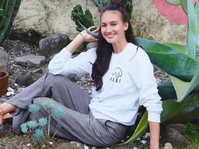 nadine-chandrawinata-hamil