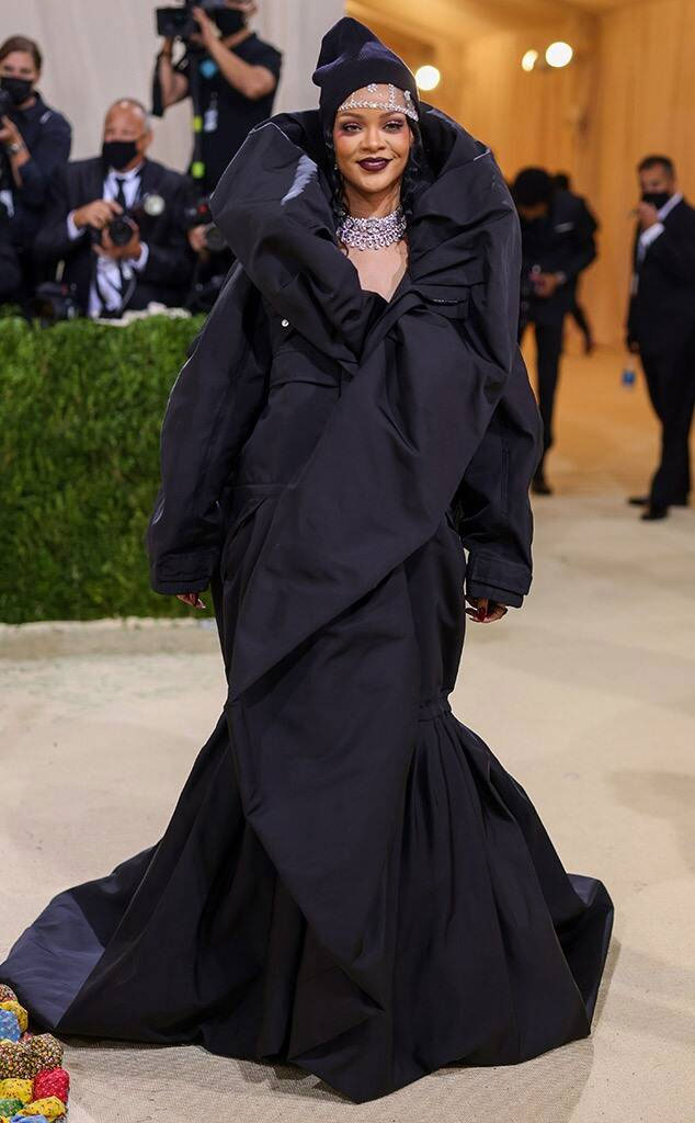 rihanna-met-gala-2021
