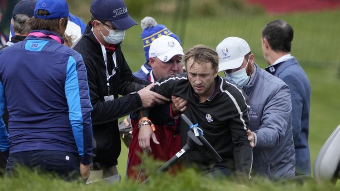 tom felton golf kolaps pingsan