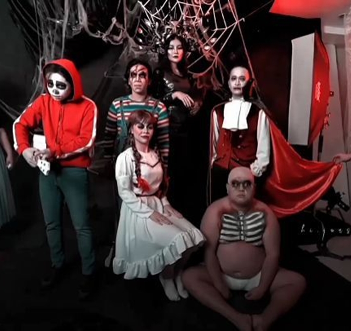 perayaan halloween