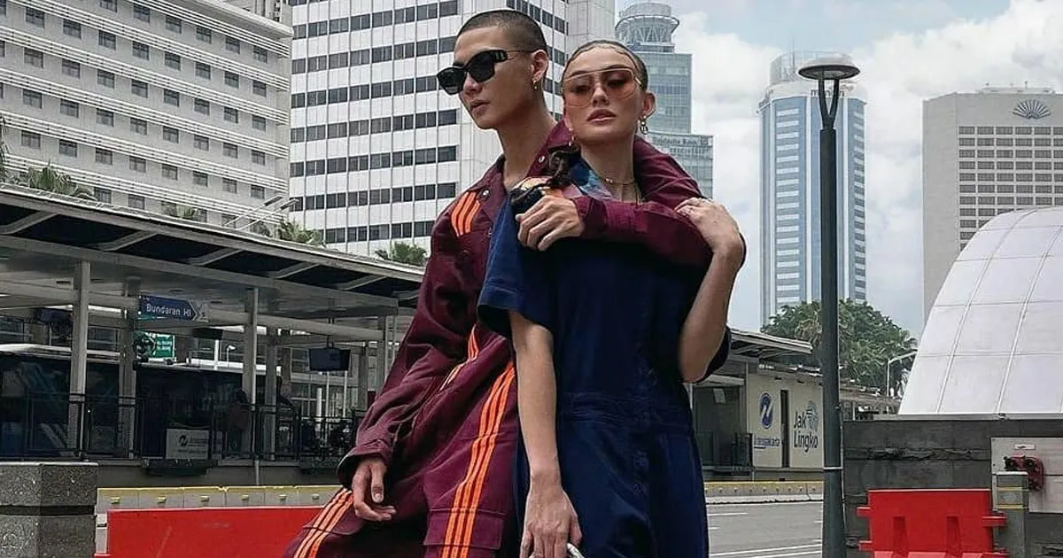 Bucin Abis! Pacar Brondong Agnez Mo Diisukan Pindah Agama Demi Cinta