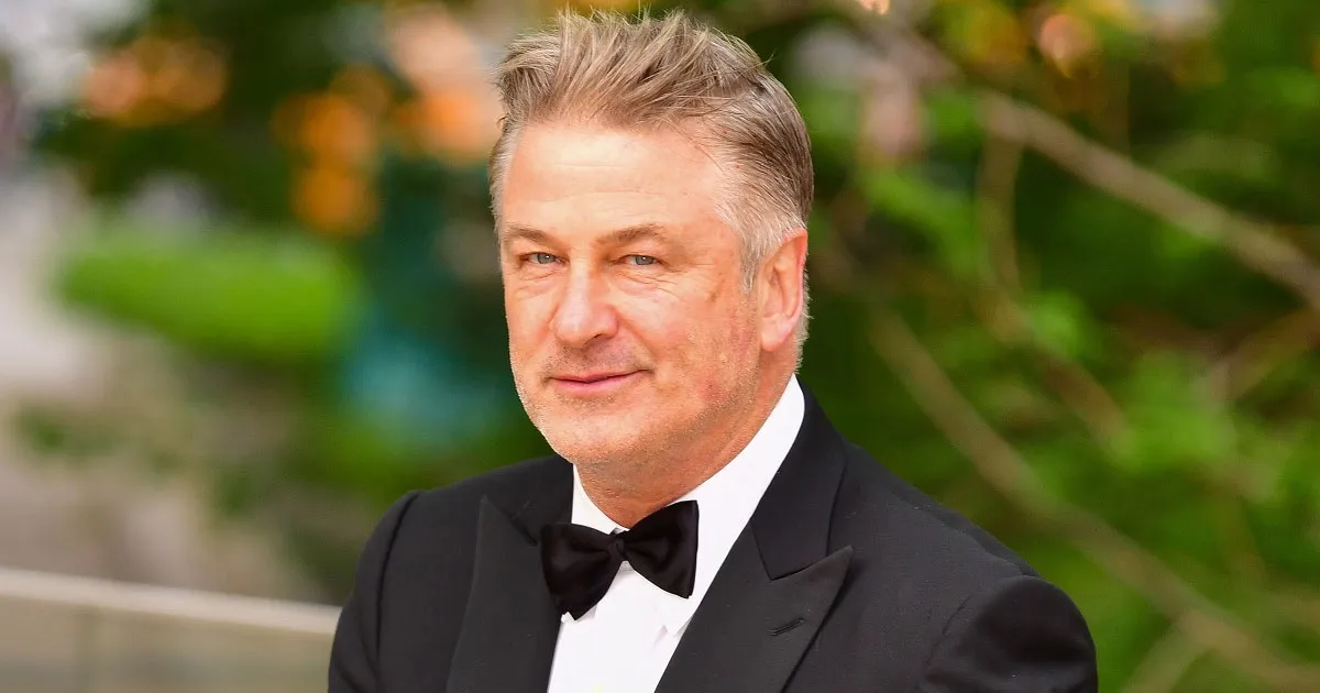 Aktor Hollywood Alec Baldwin Tembak Seorang Sinematrografer Hingga Tewas. Begini Kejadiannya!