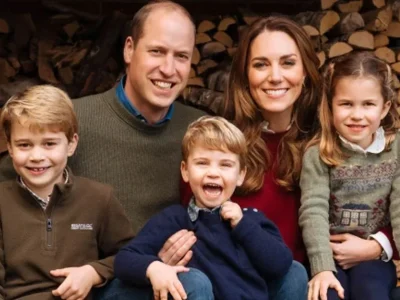 Penuh Makna! Inilah Arti Foto Kartu Natal Pangeran William dan Kate Middleton