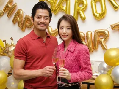 foto-anak-aaron-kwok-dan-istri-moka-fang