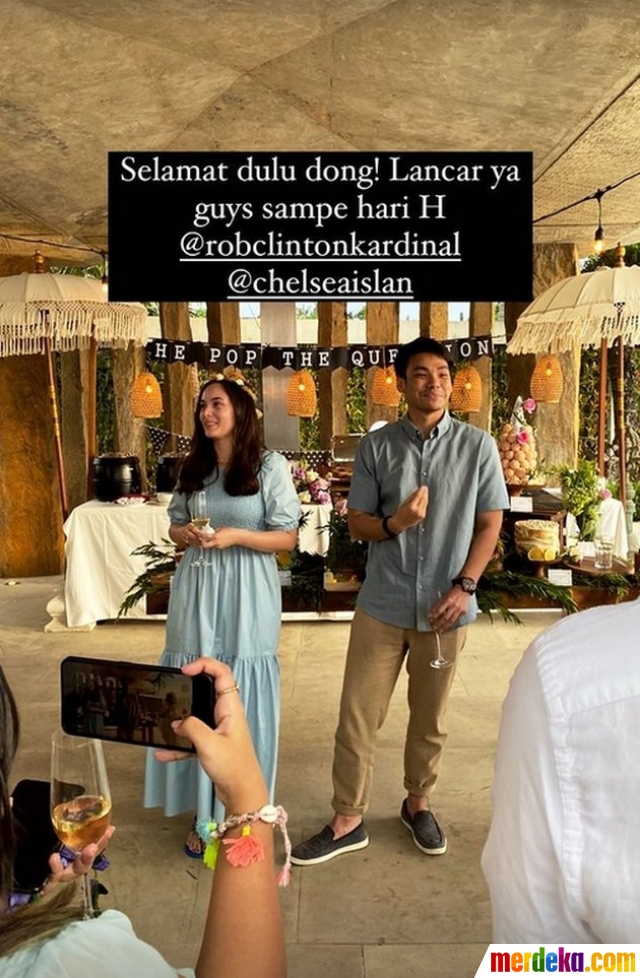 foto chelsea islan dilamar rob clinton kardinal pacar kekasih tunangan