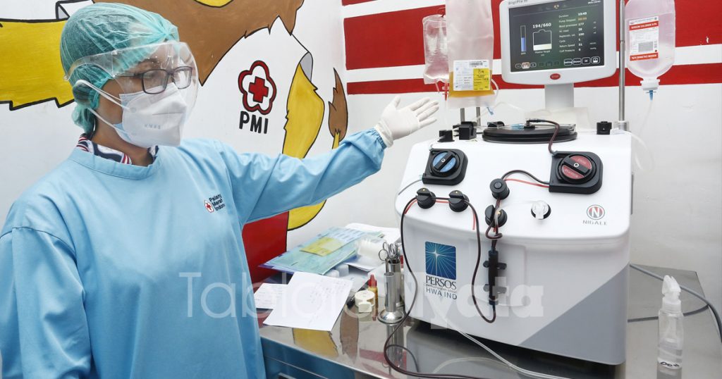 mesin-apheresis-bantuan-perso-hwa-ind-untuk-pmi-kota-malang