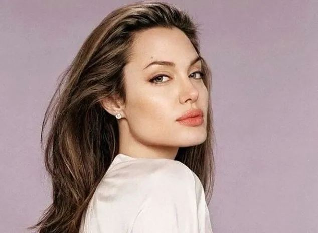 Gara-Gara Tragedi Berdarah di Syuting Film Alec Baldwin, Angelina Jolie Terpaksa Terapkan Prosedur Ini