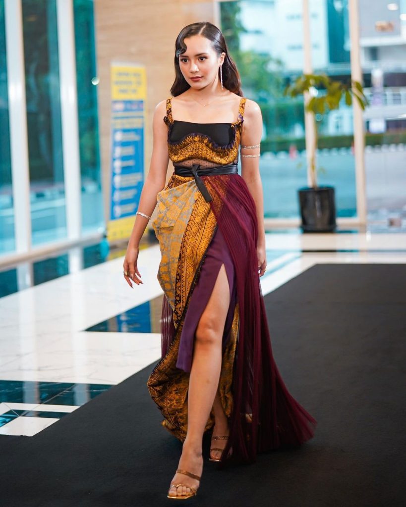 beby-tsabina-di-indonesia-movie-actor-awards-2021-imaa-busana-terbaik-artis
