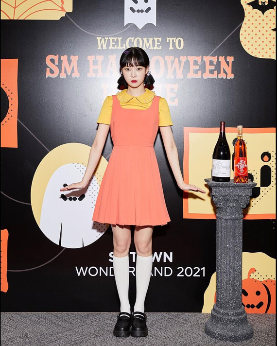 kostum-halloween-idol-k-pop-winter-aespa-boneka-squid-game