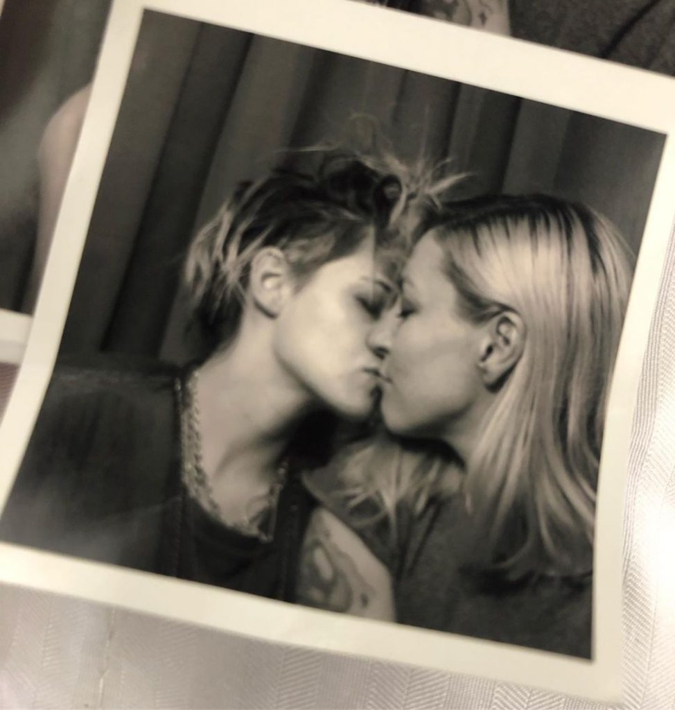 kristen stewart dan dylan meyer menikah q