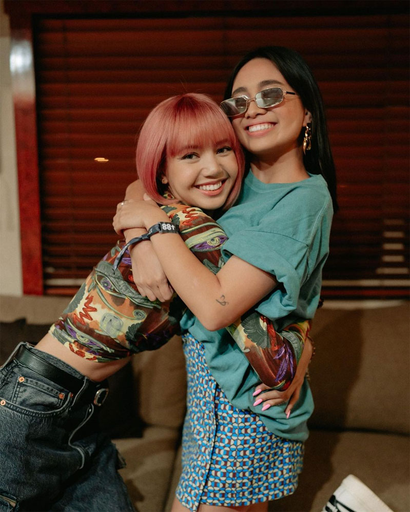 lisa-blackpink-dan-niki-zefanya-sahabat