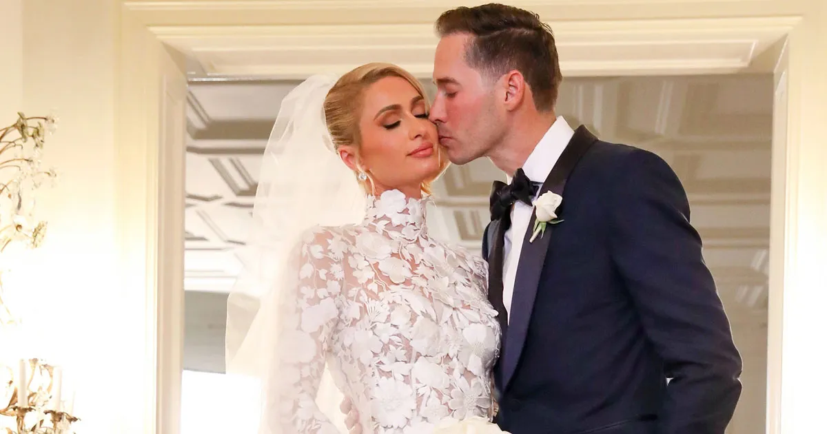 Baru Terkuak! Ternyata Suami Paris Hilton Sembunyikan Anak Selama 9 Tahun