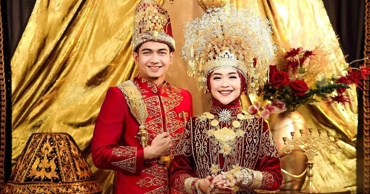 Sah! Intip Foto-foto Pernikahan Ria Ricis dan Teuku Ryan yang Bikin Baper dan Terharu