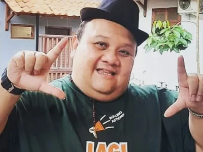 rony-dozer-meninggal-dunia-santet-dikirim-guna--guna