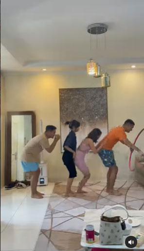 ruang-tamu-rumah-vanessa-angel