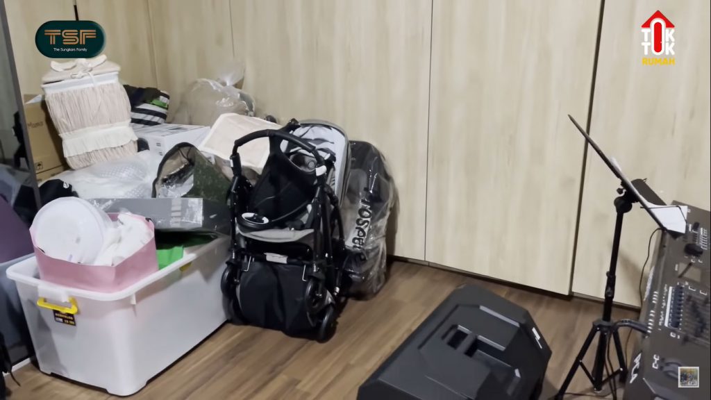 stroller-bayi-nagita-slavina