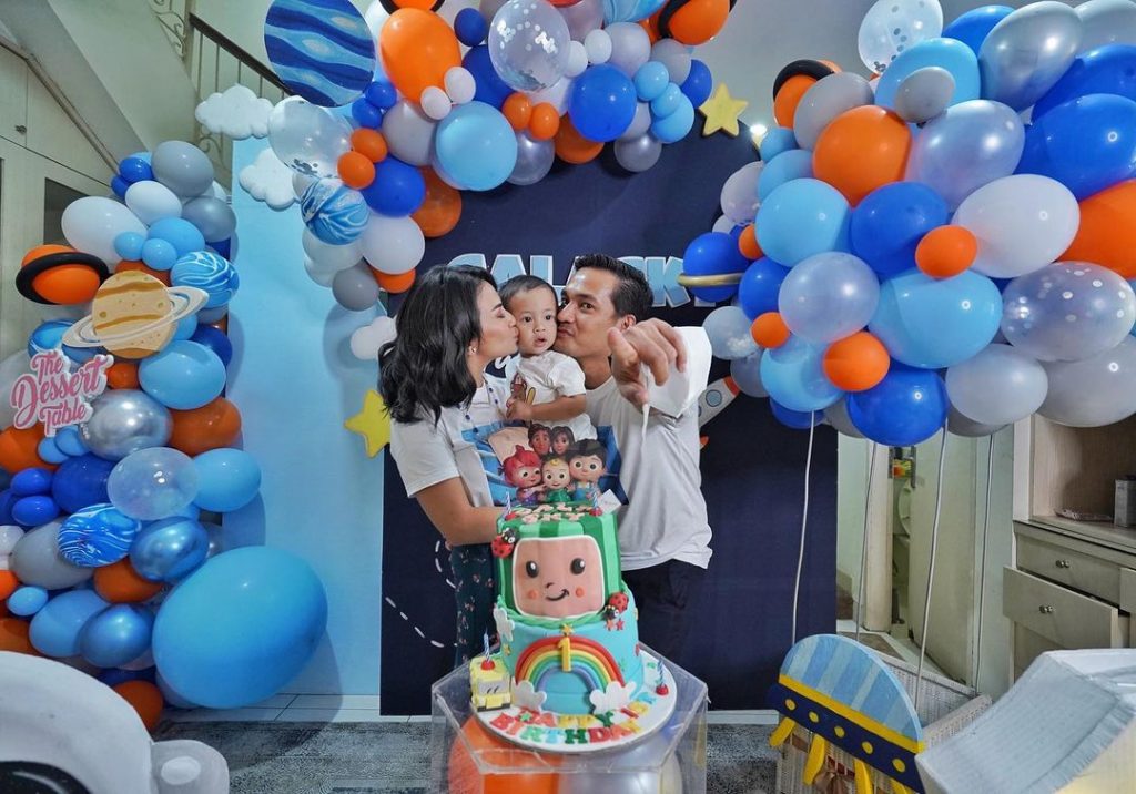 vanessa angel dan baby gala sky ulang tahun pertama