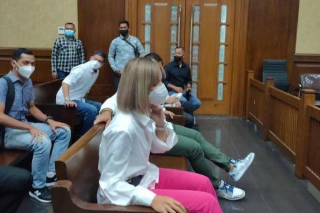 nia ramadhani jalani sidang