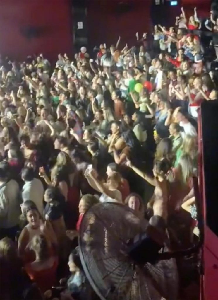 taylor swift fans
