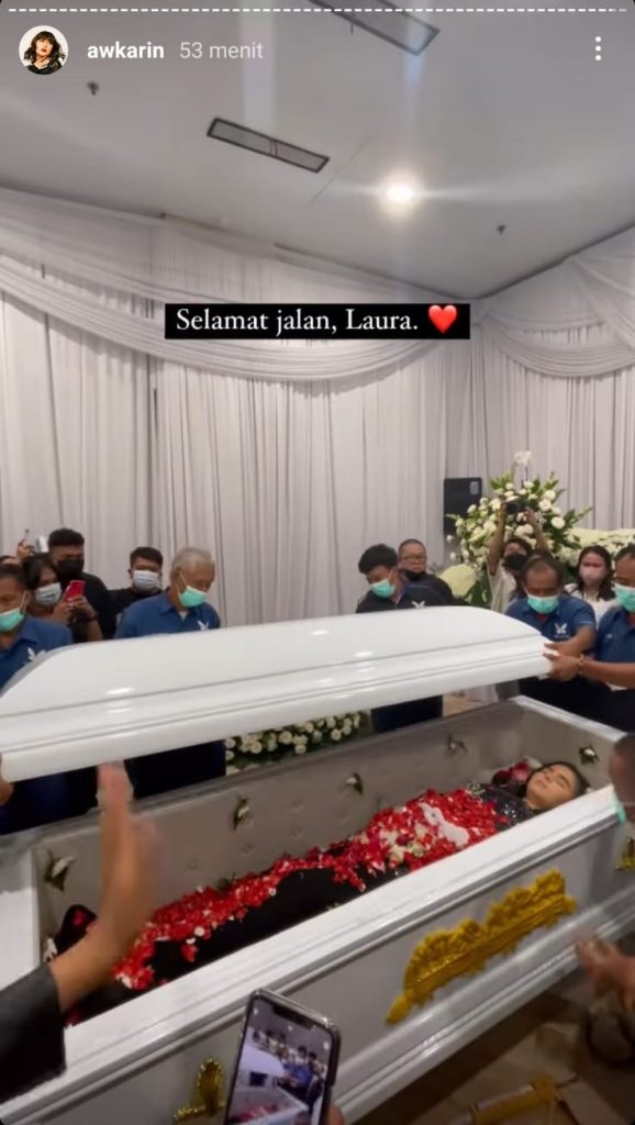 Prosesi Pemakaman Laura Anna