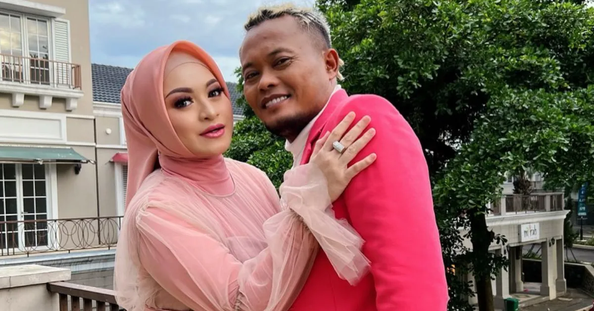 Selamat! Komedian Sule Dikaruniai Anak Ke-5. Bayinya Mirip Siapa Nih?