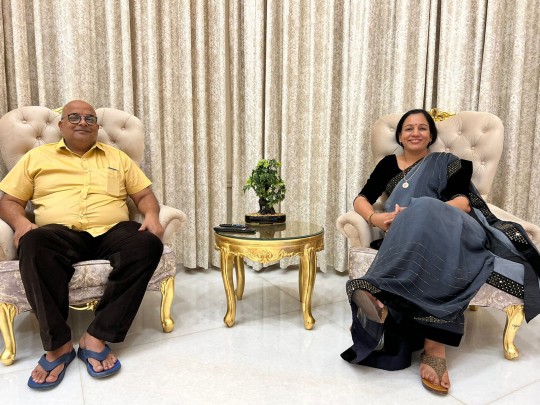 anand prakesh replika taj mahal dan manju shah istri