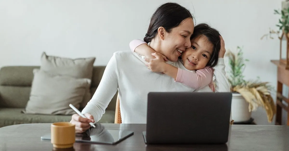 Dear Working Mom, Inilah 3 Waktu Tepat Membangun Bonding dengan Anak