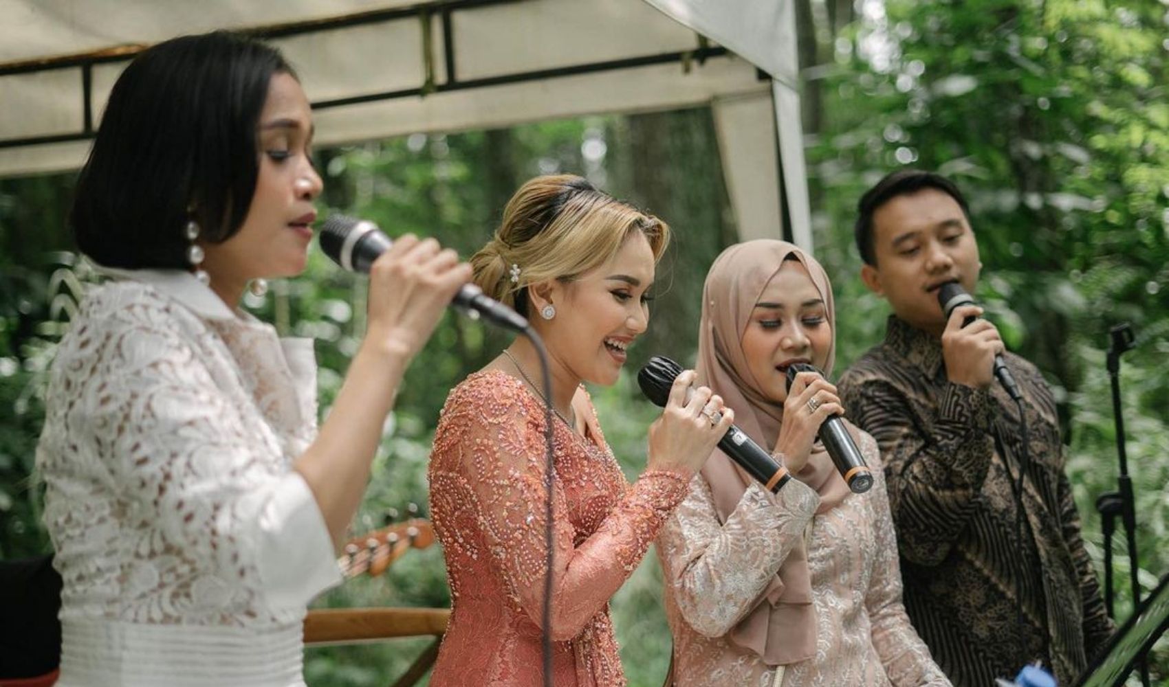 ayu ting ting nyanyi