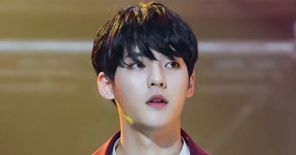 Hot Banget! Pamer Tubuh Atletis, Minhyuk BTOB Bikin Kaum Hawa Klepek-Klepek