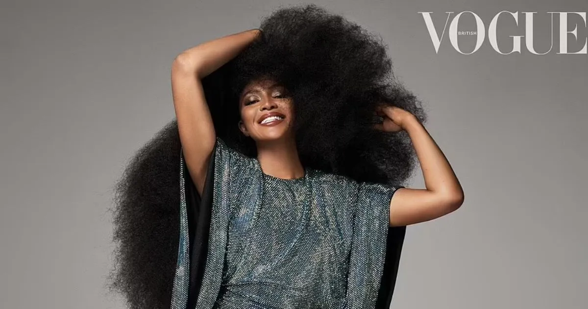 Melahirkan di Usia 50, Naomi Campbell Akhirnya Ungkap Wajah Bayinya