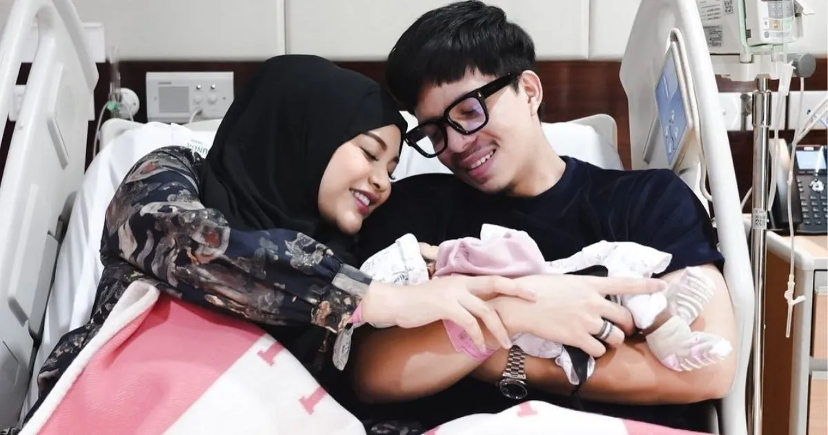 Terungkap! Wajah Anak Aurel Hermansyah dan Atta Halilintar. Cantik Banget