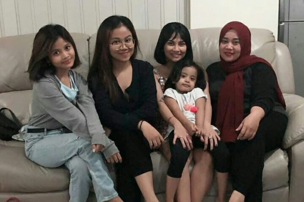 adik-tiri-vanessa-angel