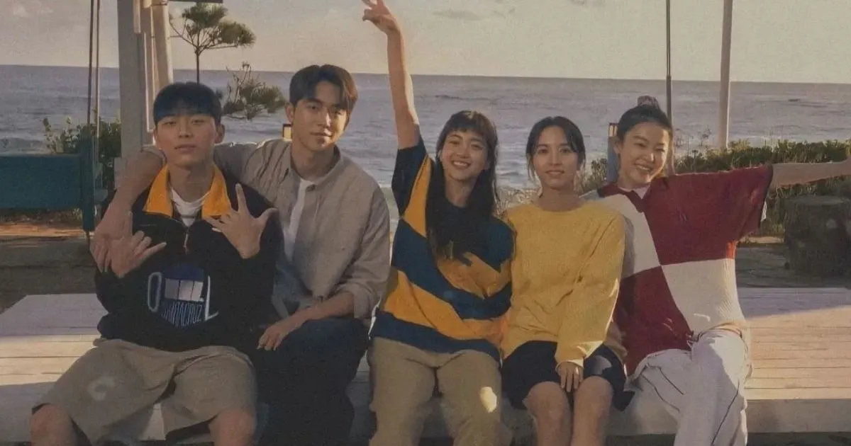 Drama ‘Twenty Five Twenty One’ Dikritik karena Tunjukan Kisah Asmara Anak di Bawah Umur