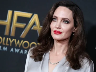 angelina-jolie-jadi-relawan-yaman