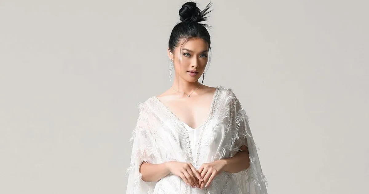 Carla Yules dari Indonesia Masuk TOP 6 Miss World 2021
