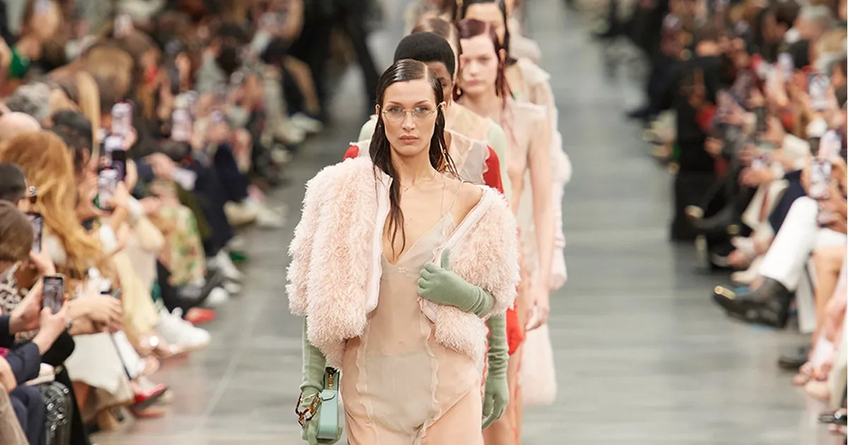 Catet Nih! Hanya 2 Brand Indonesia yang Diundang Resmi di Paris Fashion Week 2022