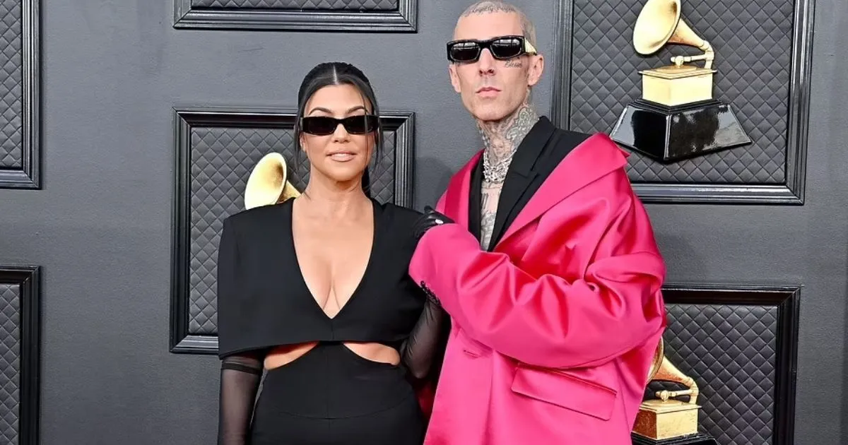 Potret Pernikahan Kourtney Kardashian dan Travis Barker yang Digelar Saat Mabuk