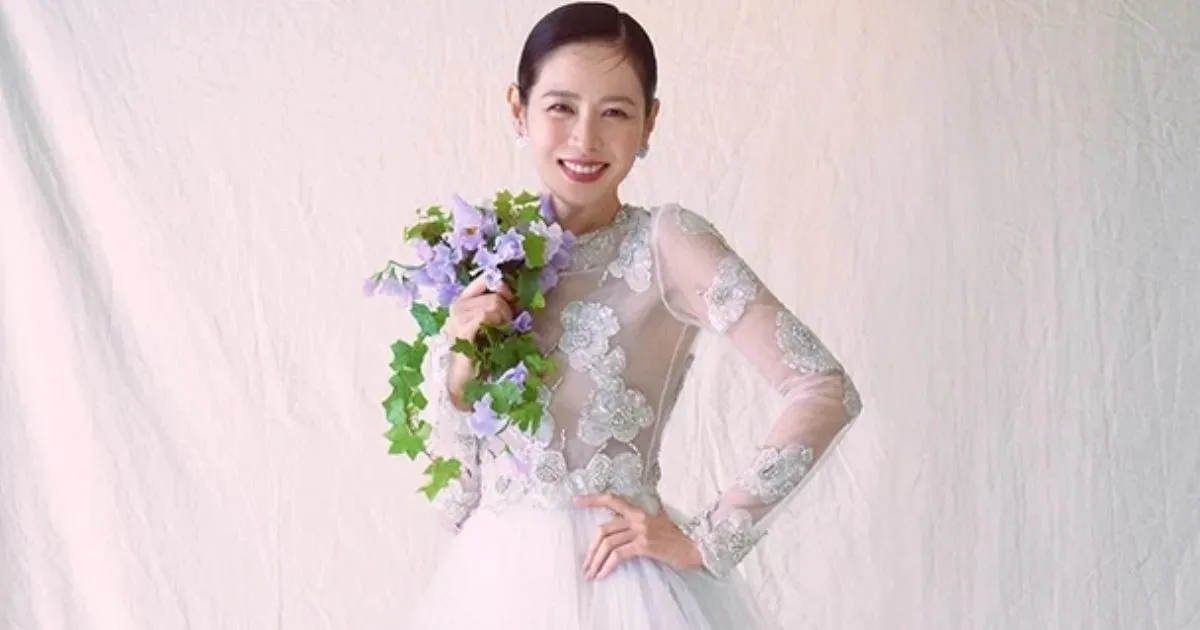 Cantik Bak Bidadari! Ini Lho Rahasia Make Up Son Ye Jin di Hari Pernikahannya
