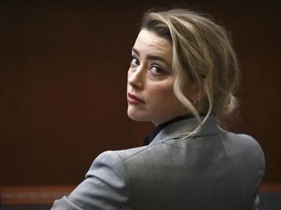 amber-heard-di-persidangan