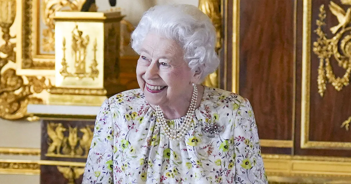Rayakan Ulang Tahun ke-96, Ratu Elizabeth Dapat Hadiah Barbie