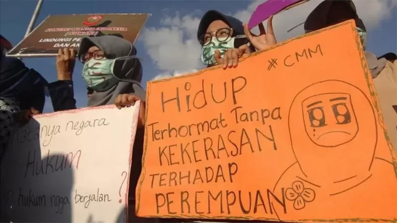 wanita demo agar undang-undang anti kekerasan disahkan