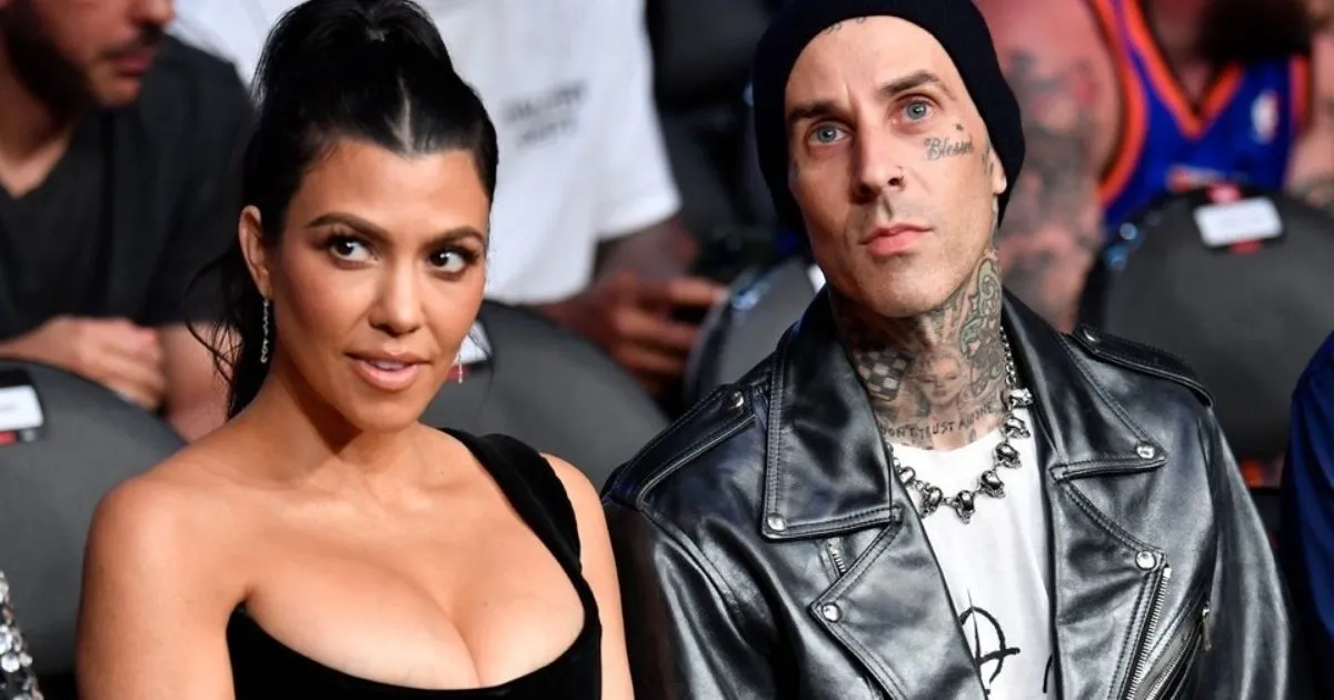 Resmi! Ini Potret Pernikahan Kourtney Kardashian dan Travis Barker yang Digelar Sederhana