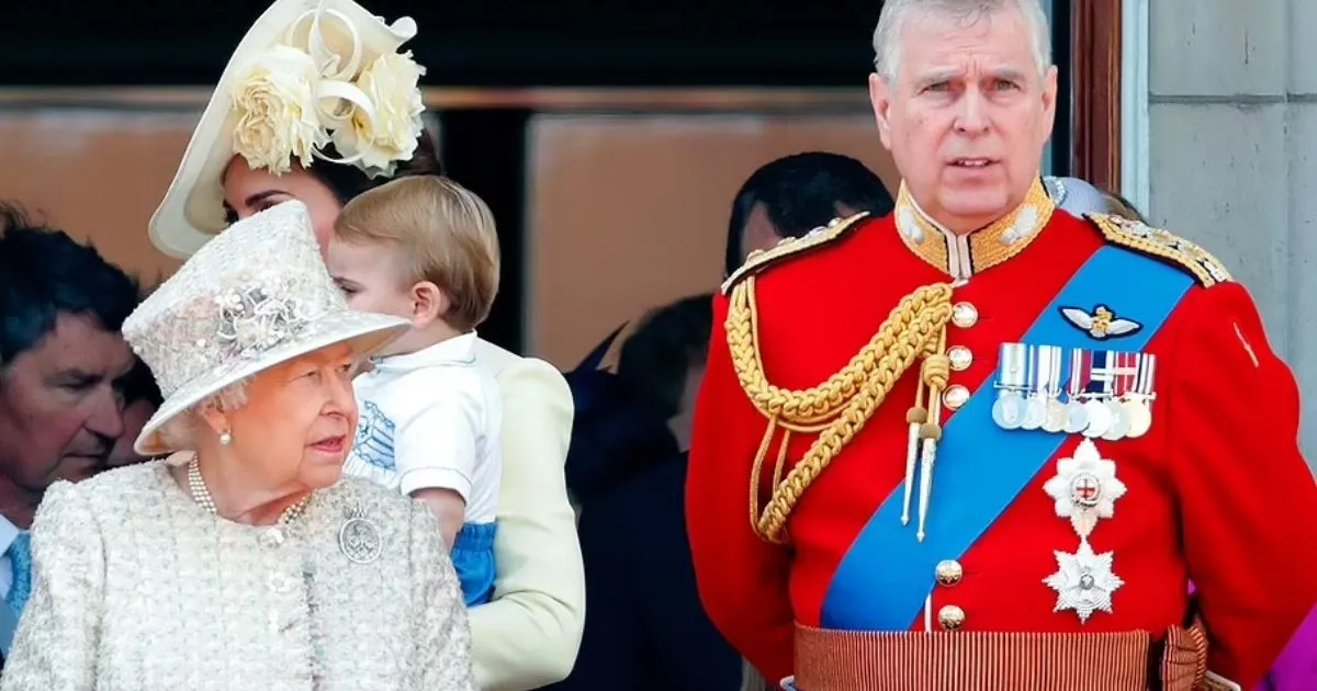 Pangeran Andrew Kunjungi Ratu Elizabeth Setiap Hari. Ngebet Pengen Balik Nih!